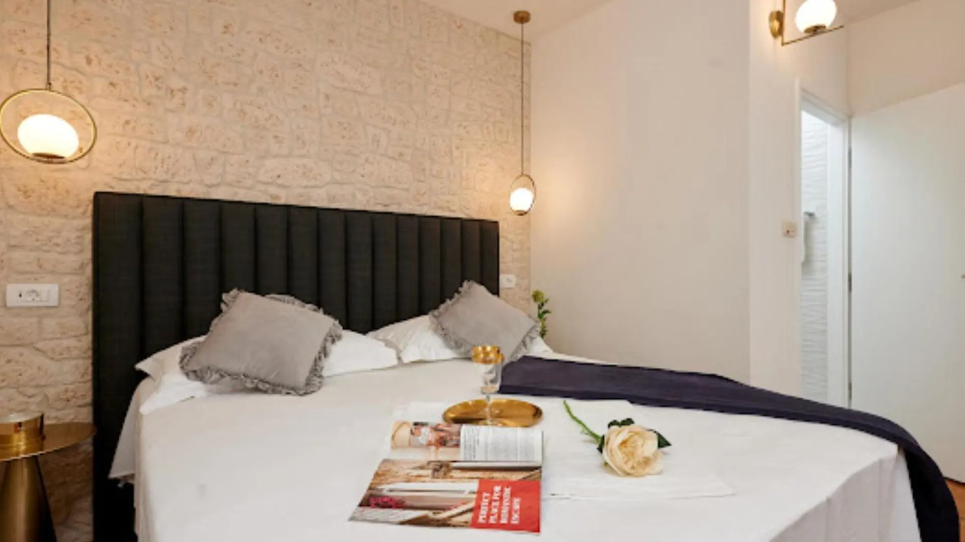 Guesthouse Ana Trogir Old Town 3*,